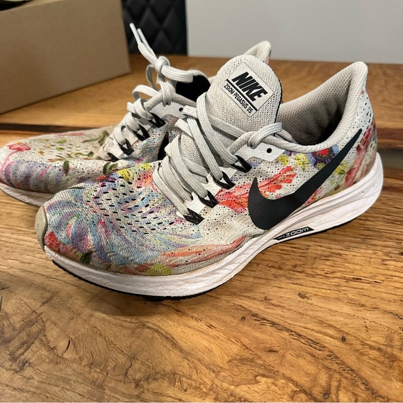Nike Zoom Pegasus 35 Floral Edition🌼 - Picture 8 of 8